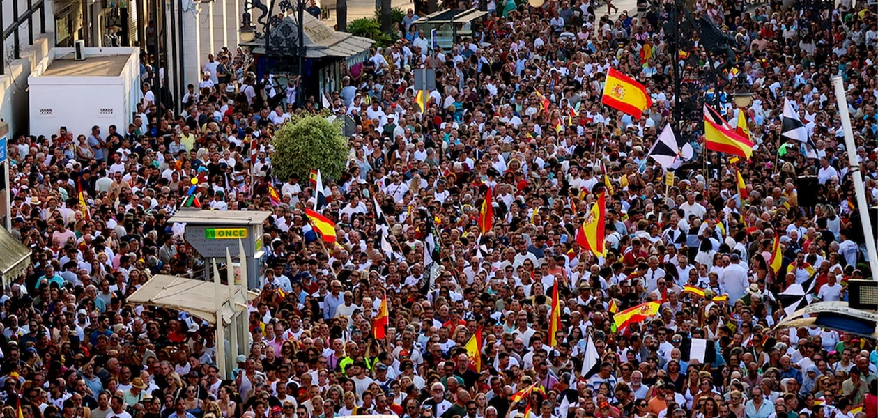 Marchan miles en Ceuta tras cruce masivo de indocumentados desde Marruecos