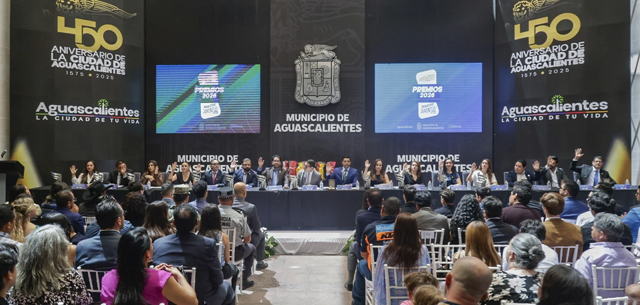 Municipio capital honra a jóvenes y atletas locales