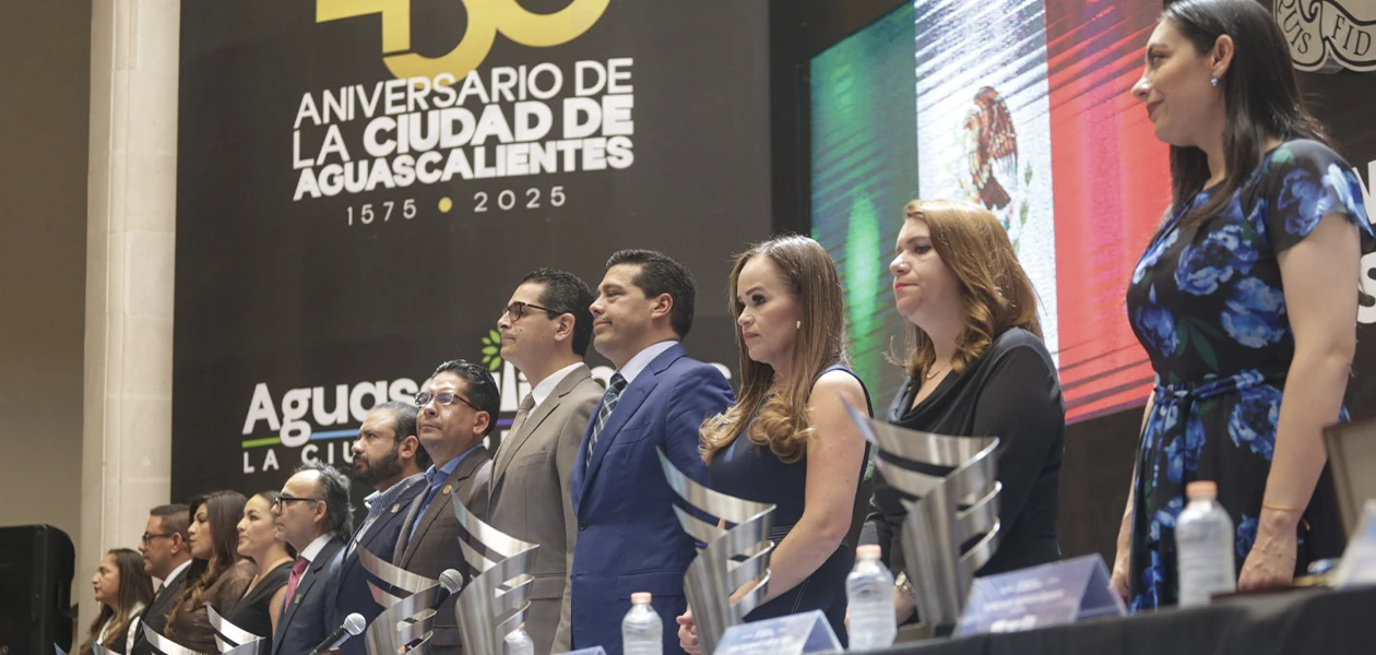 Municipio capital honra a jóvenes y atletas locales