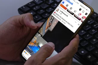 Niñas y niños consumen hoy demasiado Internet
