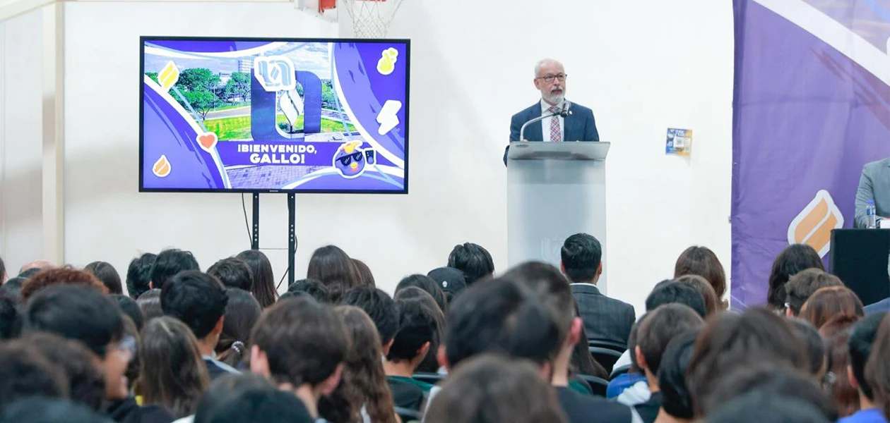 Nuevos estudiantes del BACHUAA comienzan su historia en las aulas