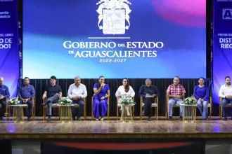 Presenta Tere Jiménez libro sobre el Distrito de Riego 001