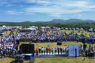 Preside TJ plantación de árboles en Asientos