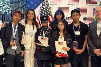 Reconoce Gobernadora a alumnos hidrocálidos que viajarán a la NASA