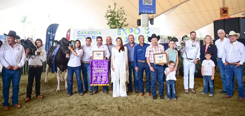 Refrenda Tere su compromiso con el campo