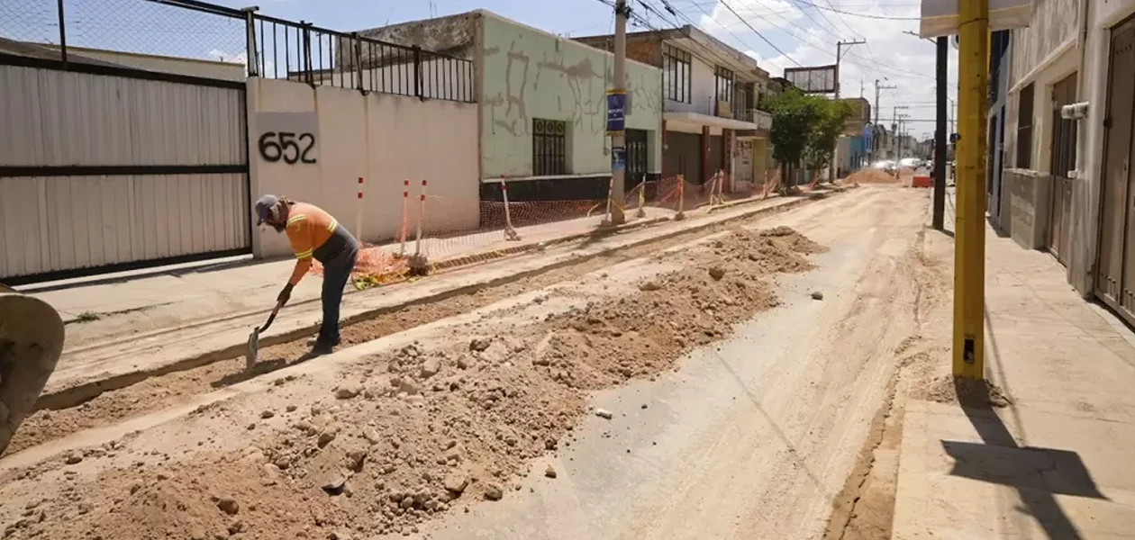 Refuerza Montañez infraestructura del drenaje sanitario