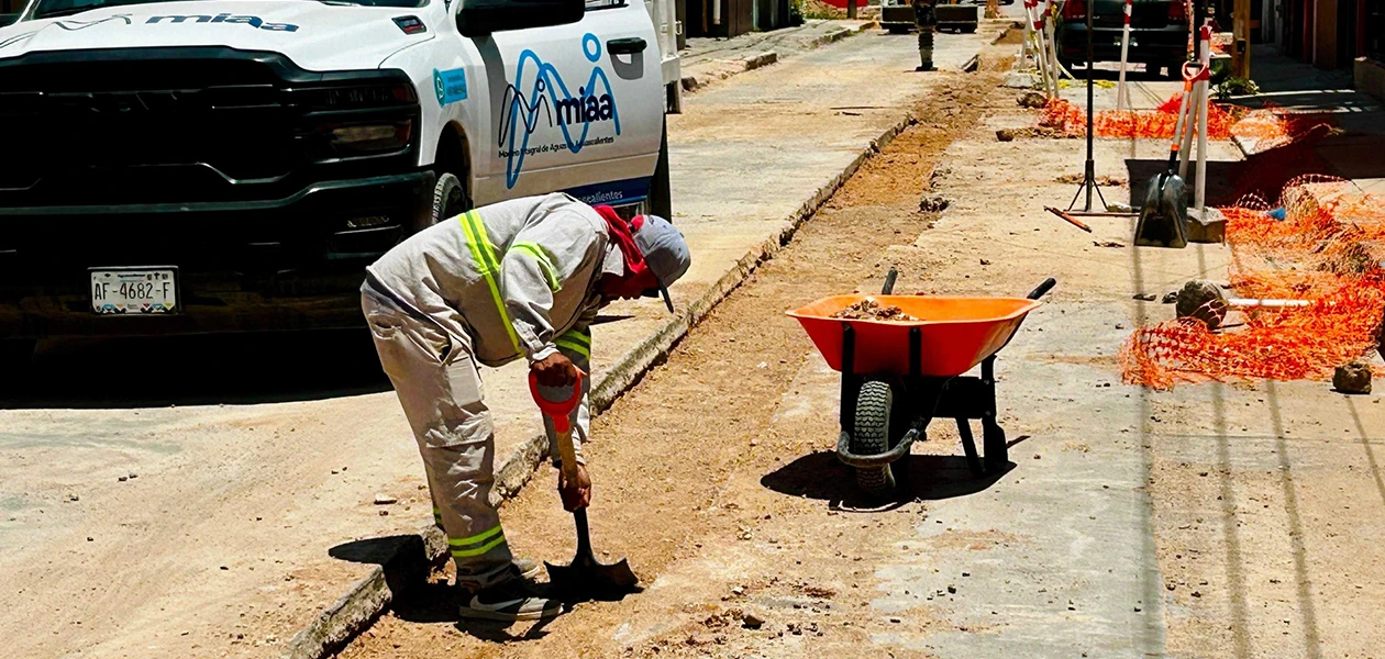 Rehabilitación de red sanitaria en la colonia Del Carmen
