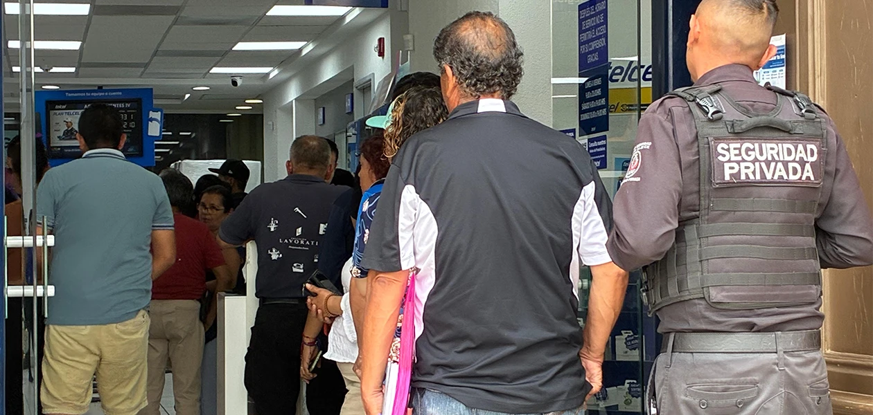 Saturan a telefónicas por líneas clausuradas