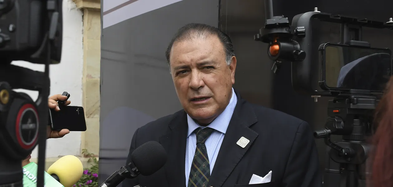 Transporte turístico resiste alza del diésel y mantiene tarifas