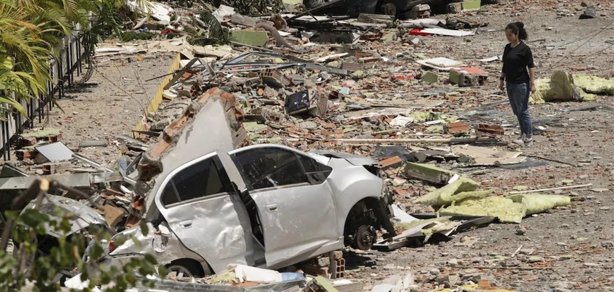 Suman 254 muertos por sismo en Colombia