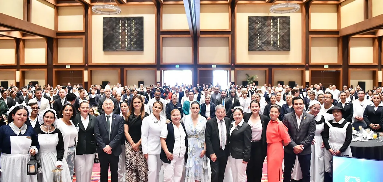 Tere Jiménez encabeza evento por el Día de la Enfermería