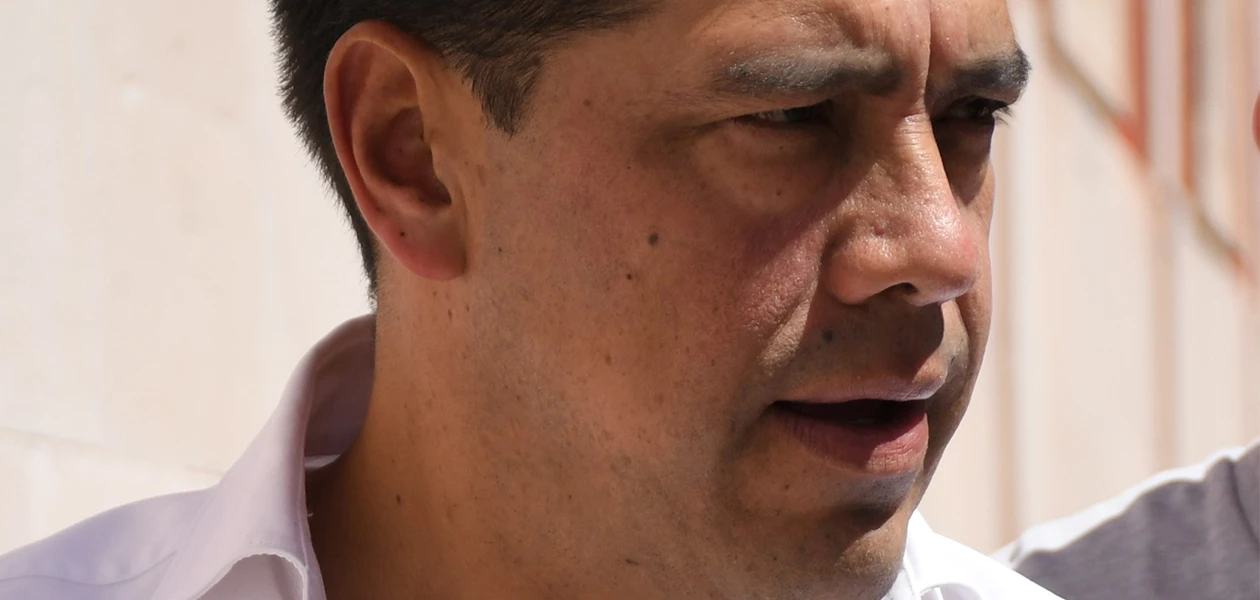 'Yo trabajo, no critico', responde Leo