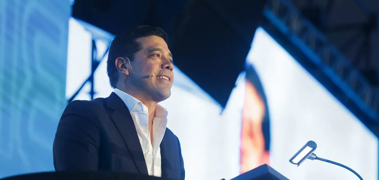 Defiende Leo Montañez la reelección