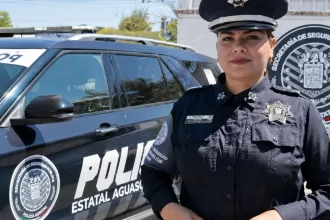 Tere Jiménez entrega reconocimientos a policías destacados y afirma que Aguascalientes no dará un paso atrás en seguridad
