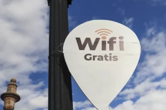 Garantiza Leo acceso a la red global en la capital del Estado