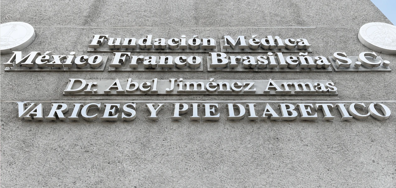 ISSEA cierra quirófanos de la Clínica Franco-Brasileña