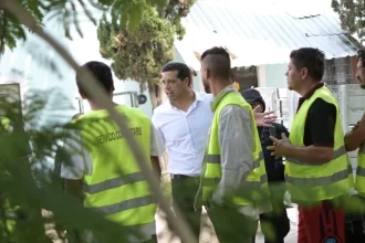 LM fomenta la responsabilidad social y mejora espacios públicos con servicio comunitario