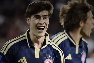 "La Hormiga" González marca primer gol en Europa con Olympiacos