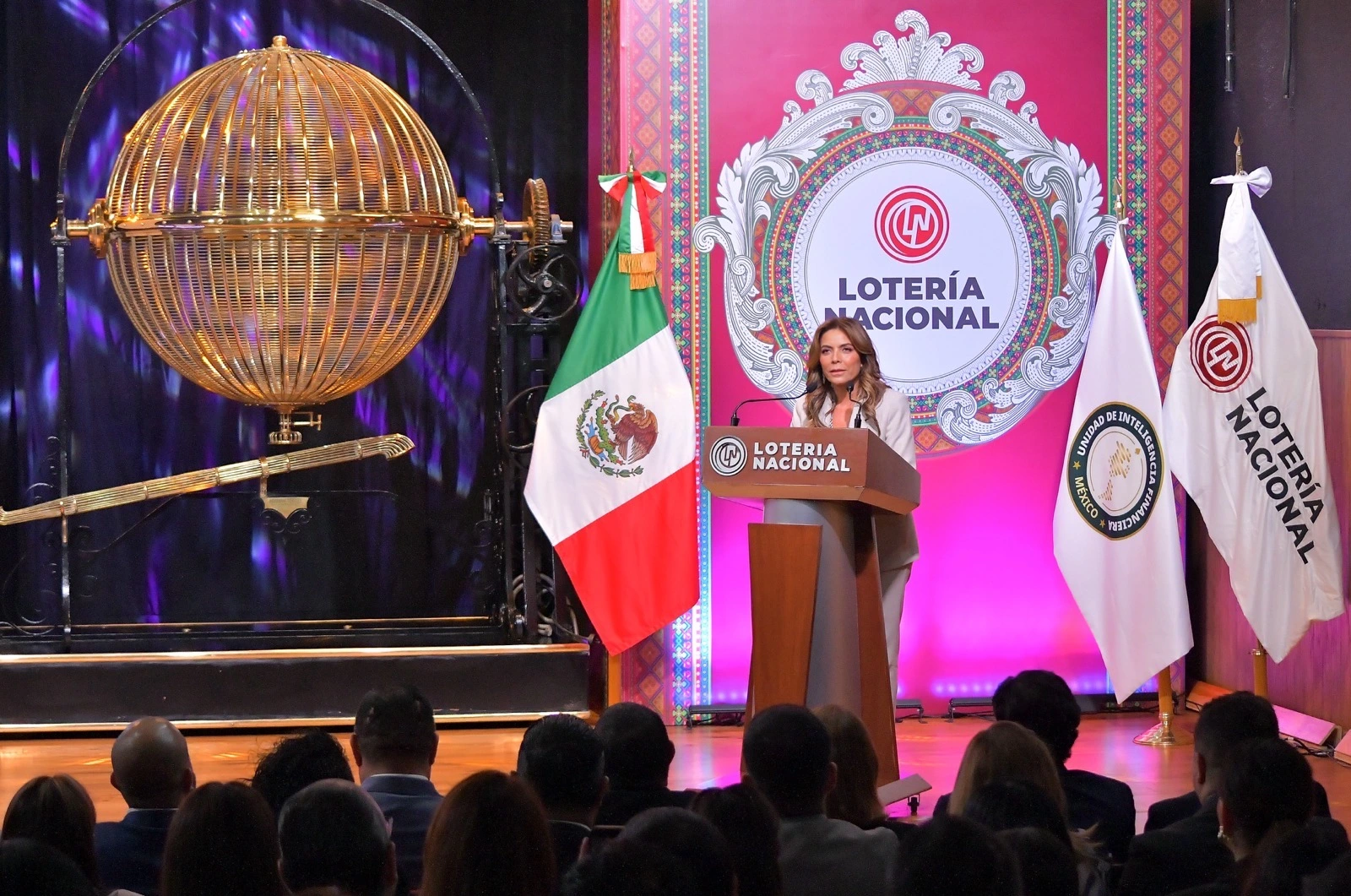 Lotería-Nacional-conmemora-22-años-de-la-UIF-2