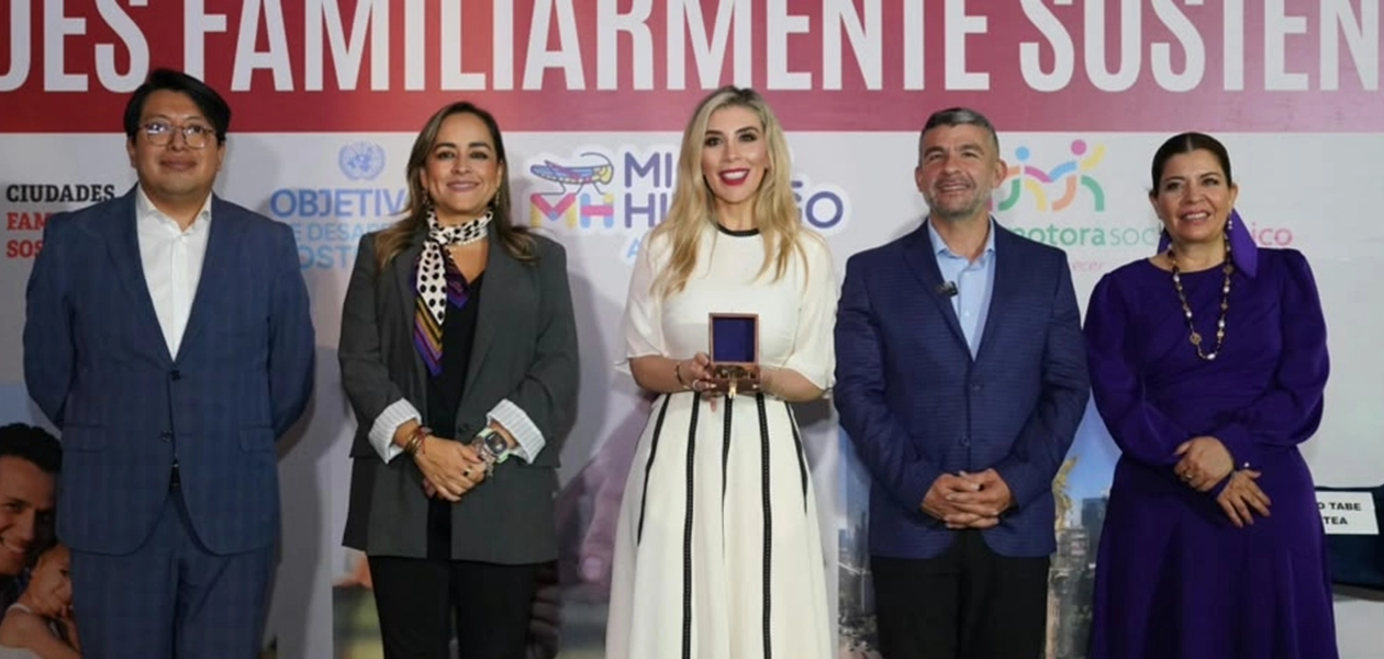 Otorgan reconocimiento a la Secretaría de la Familia