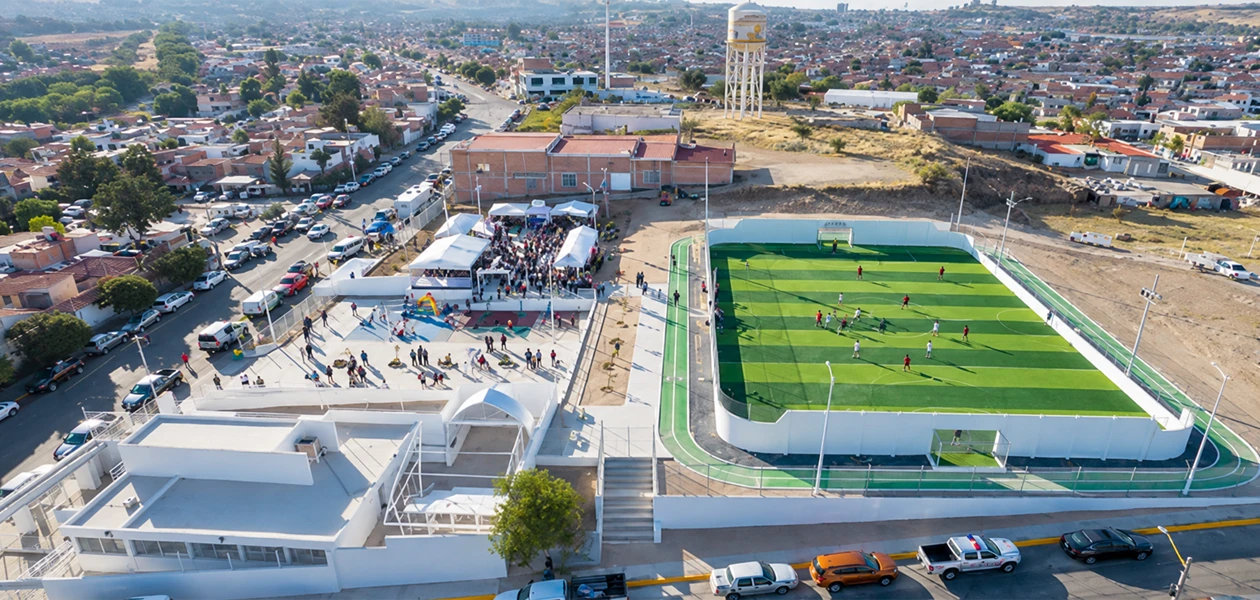Promueve Leo creación de más espacios deportivos