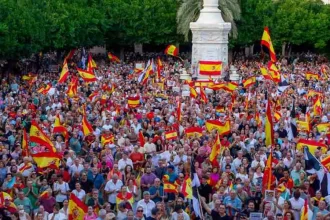 Protestan miles en España contra la migración masiva