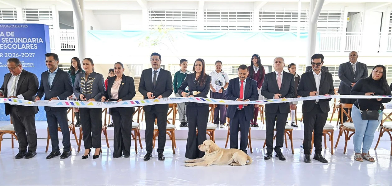 Refrenda Tere compromiso con la educación en Aguascalientes