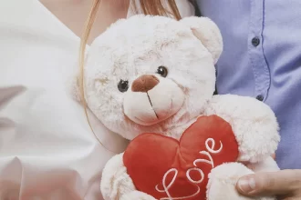 Comercios de Aguascalientes se preparan para el repunte comercial de San Valentín