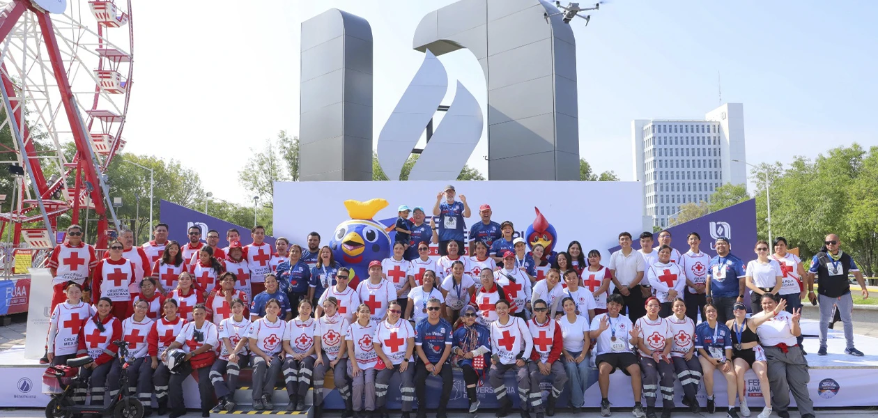 presenta Feria Universitaria campaña para becas de manutención estudiantil